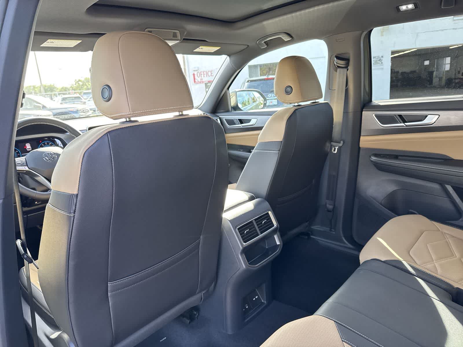 2026 Volkswagen Atlas Cross Sport 2.0T SE W/TECHNOLOGY