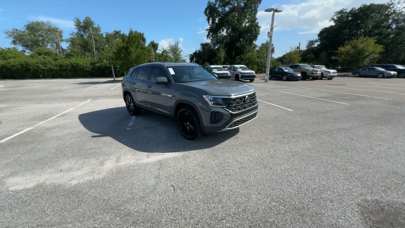 2026 Volkswagen Atlas Cross Sport 2.0T SE W/TECHNOLOGY