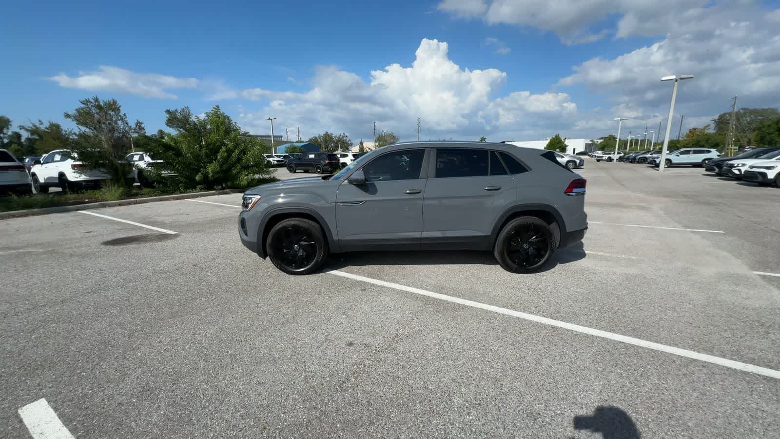 2026 Volkswagen Atlas Cross Sport 2.0T SE W/TECHNOLOGY