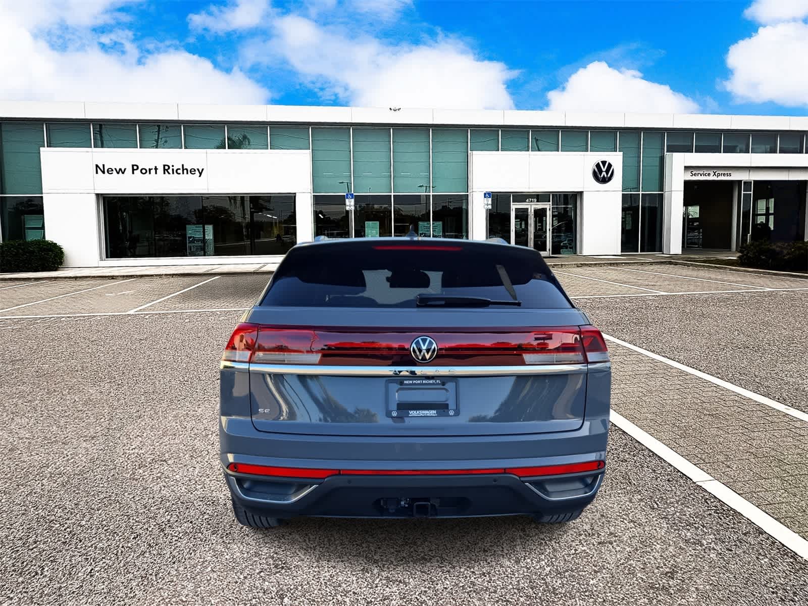 2026 Volkswagen Atlas Cross Sport 2.0T SE W/TECHNOLOGY