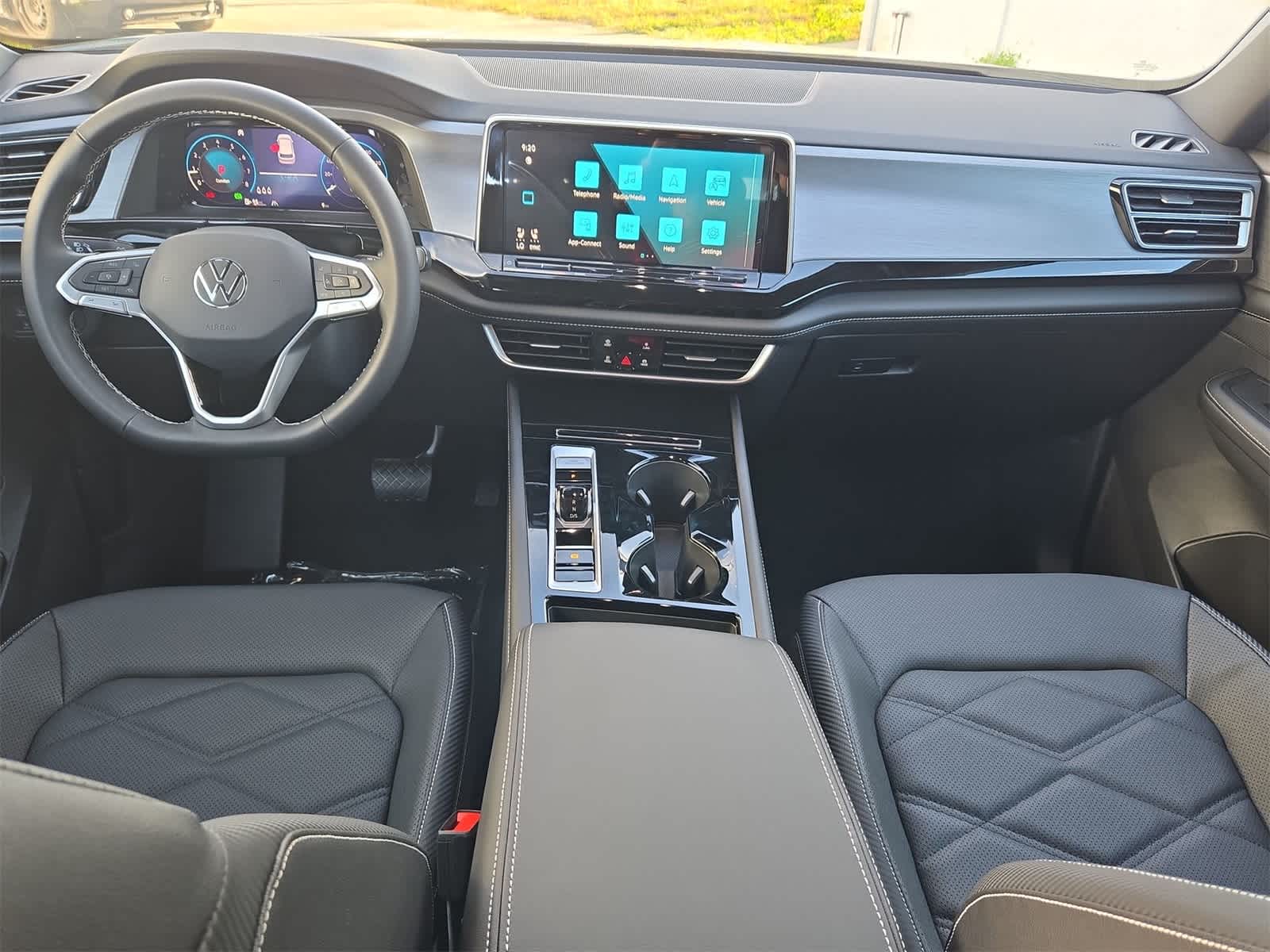 2026 Volkswagen Atlas Cross Sport 2.0T SE W/TECHNOLOGY