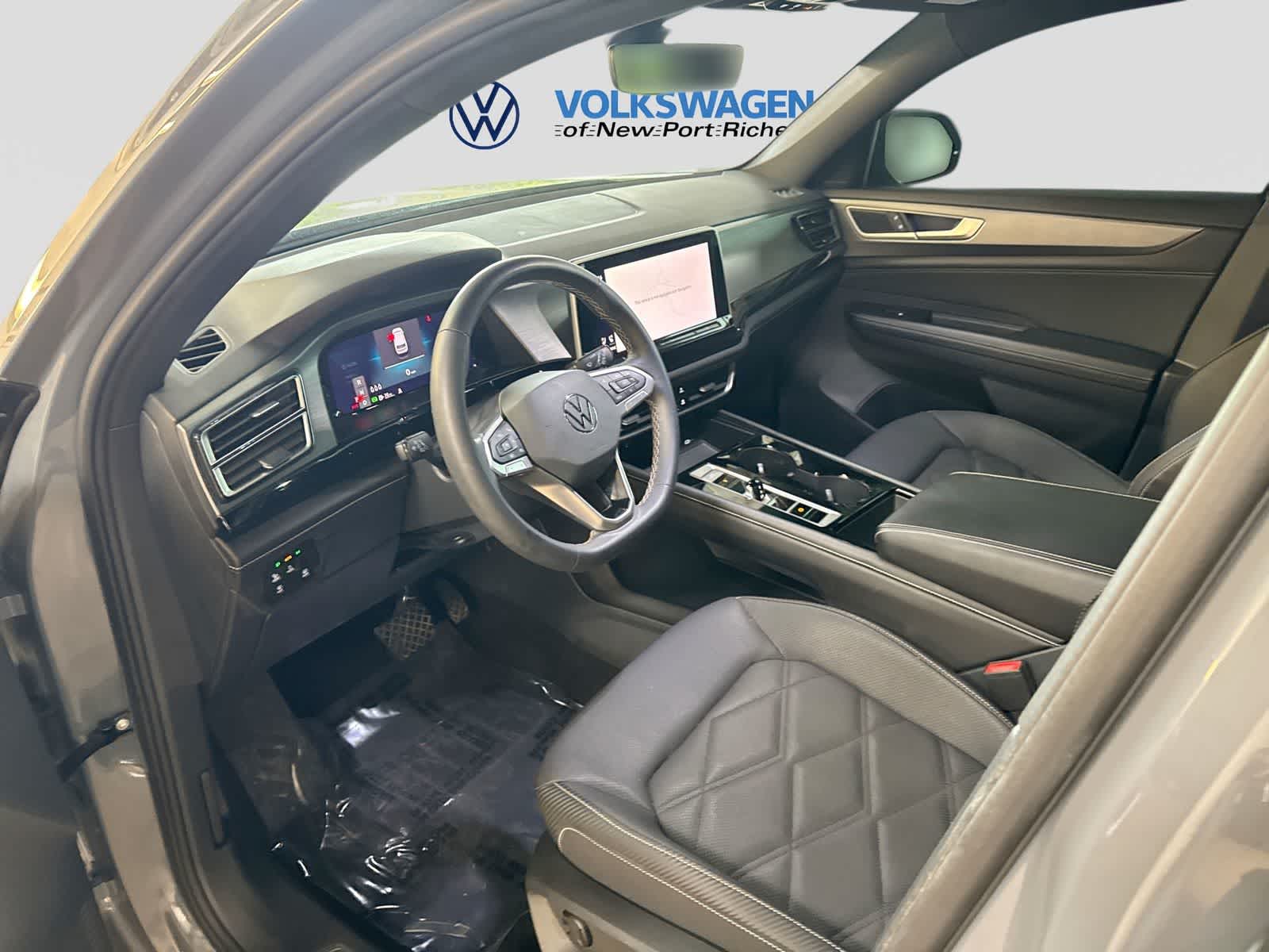 2024 Volkswagen Atlas Cross Sport 2.0T SE w/Technology