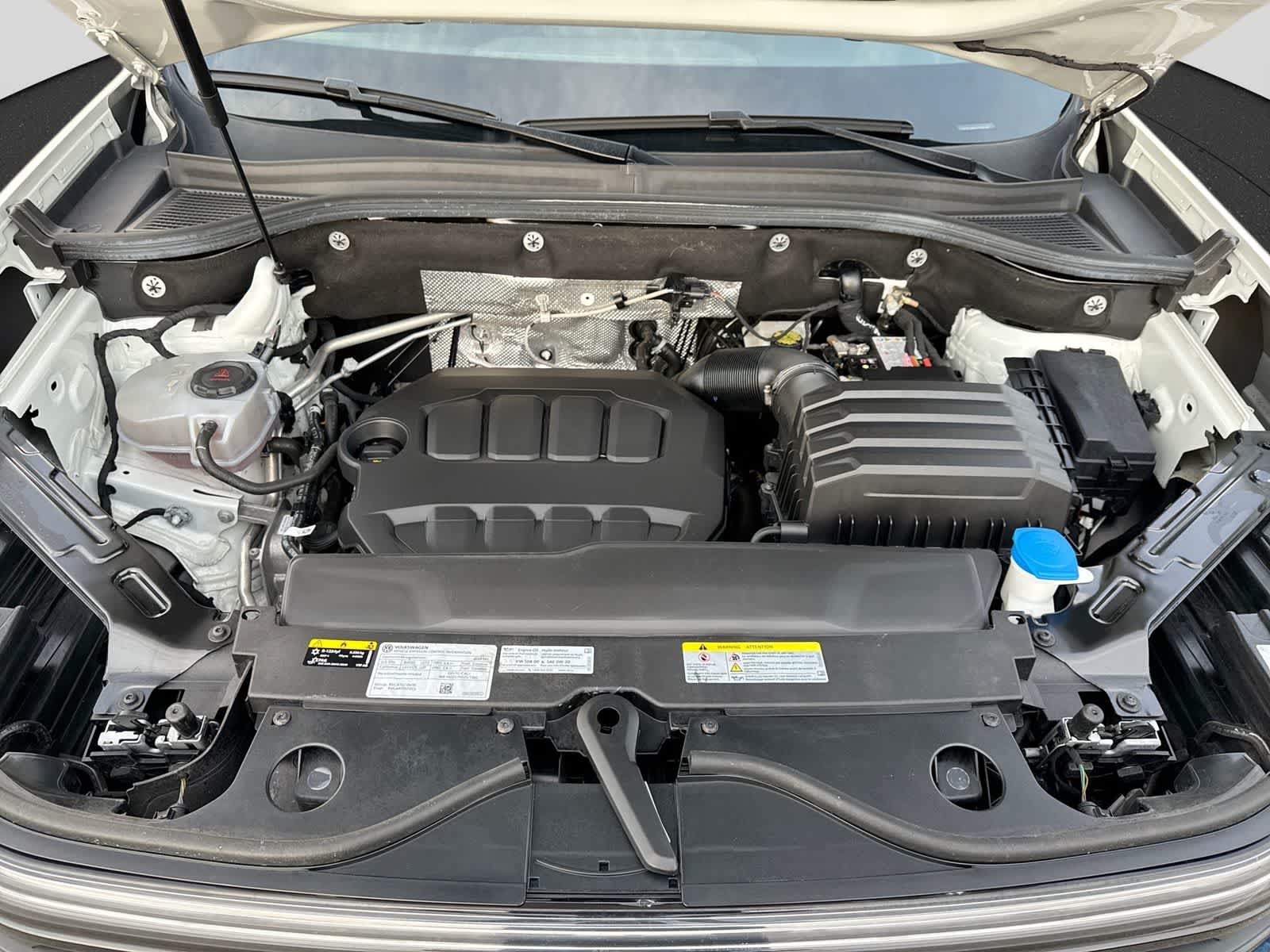 2024 Volkswagen Atlas Cross Sport 2.0T SE w/Technology