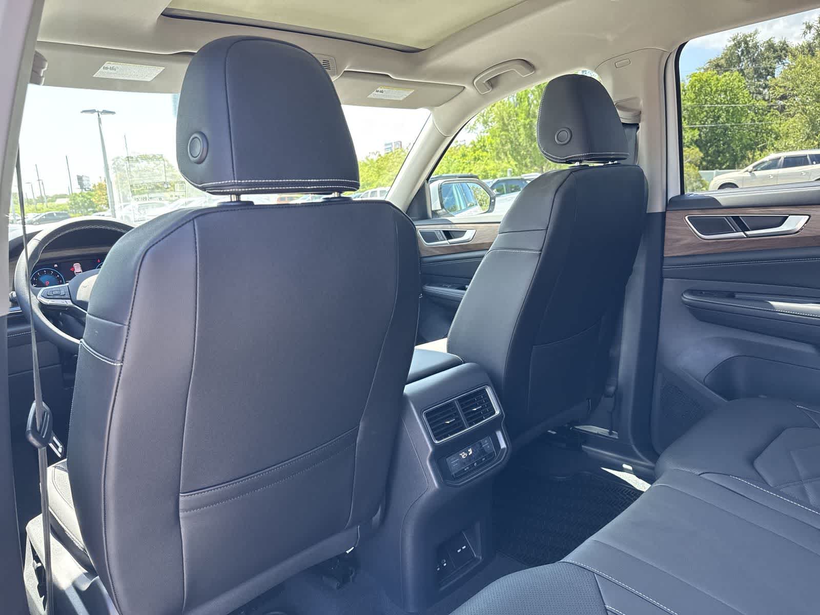 2026 Volkswagen Atlas 2.0T SE W/TECHNOLOGY