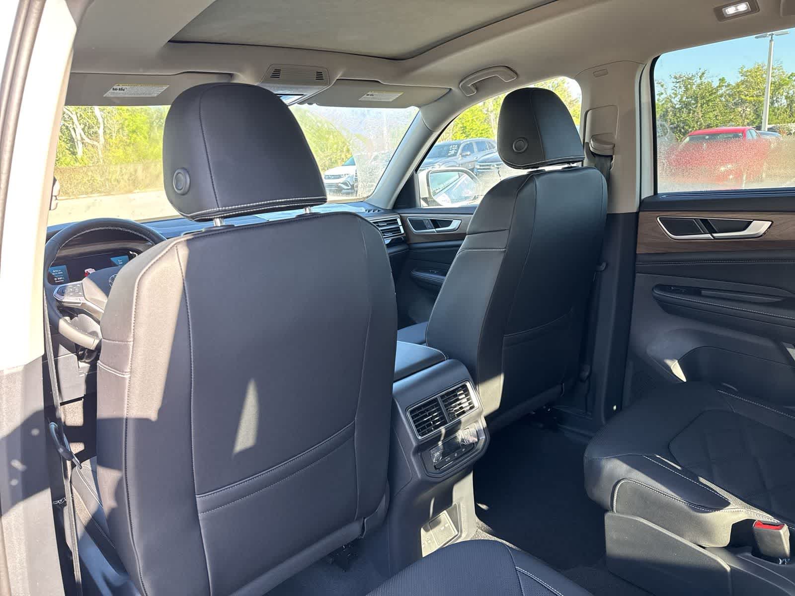 2026 Volkswagen Atlas 2.0T SE W/TECHNOLOGY