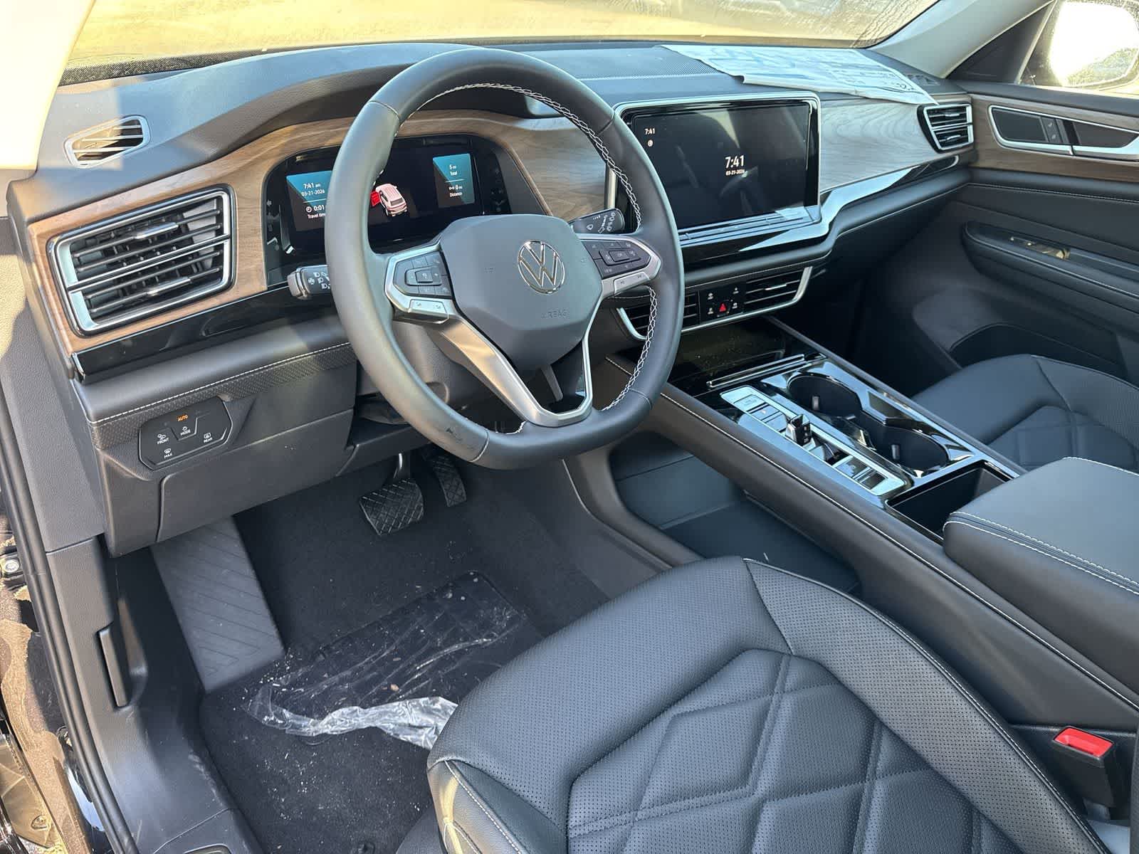 2026 Volkswagen Atlas 2.0T SE W/TECHNOLOGY