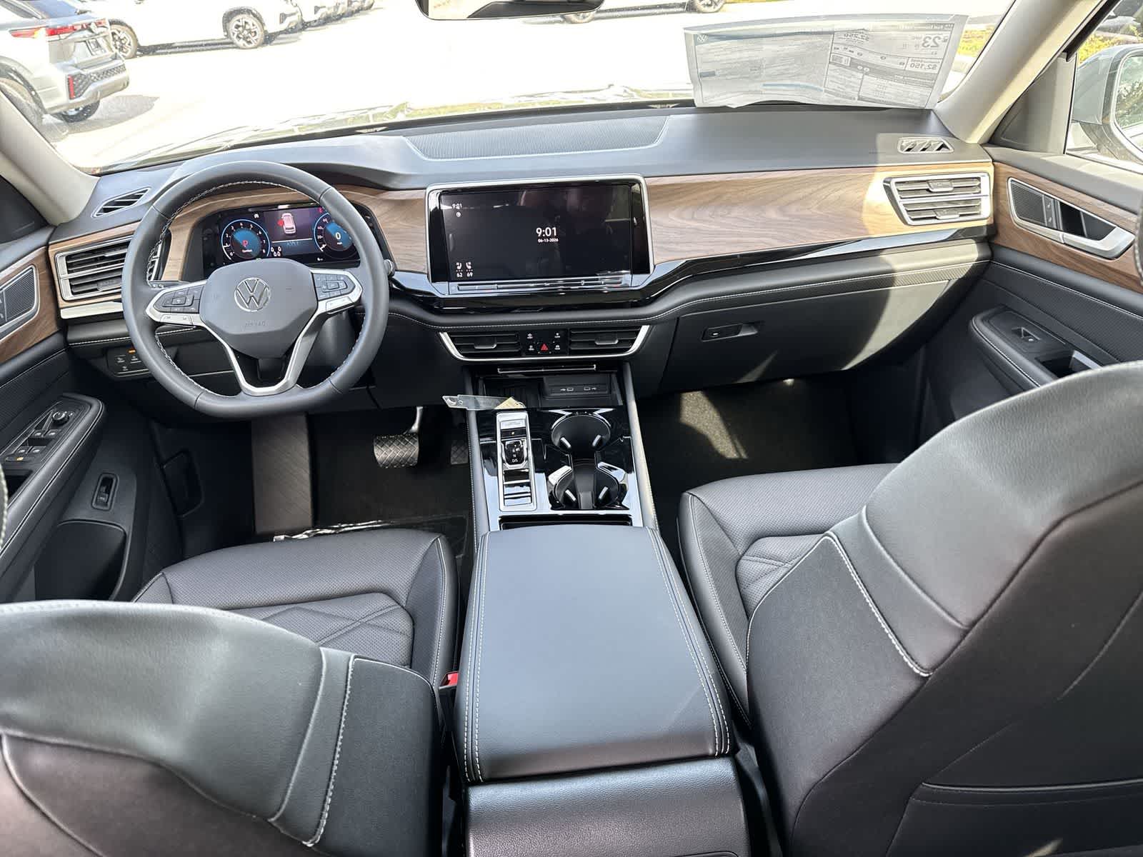 2026 Volkswagen Atlas 2.0T SE W/TECHNOLOGY