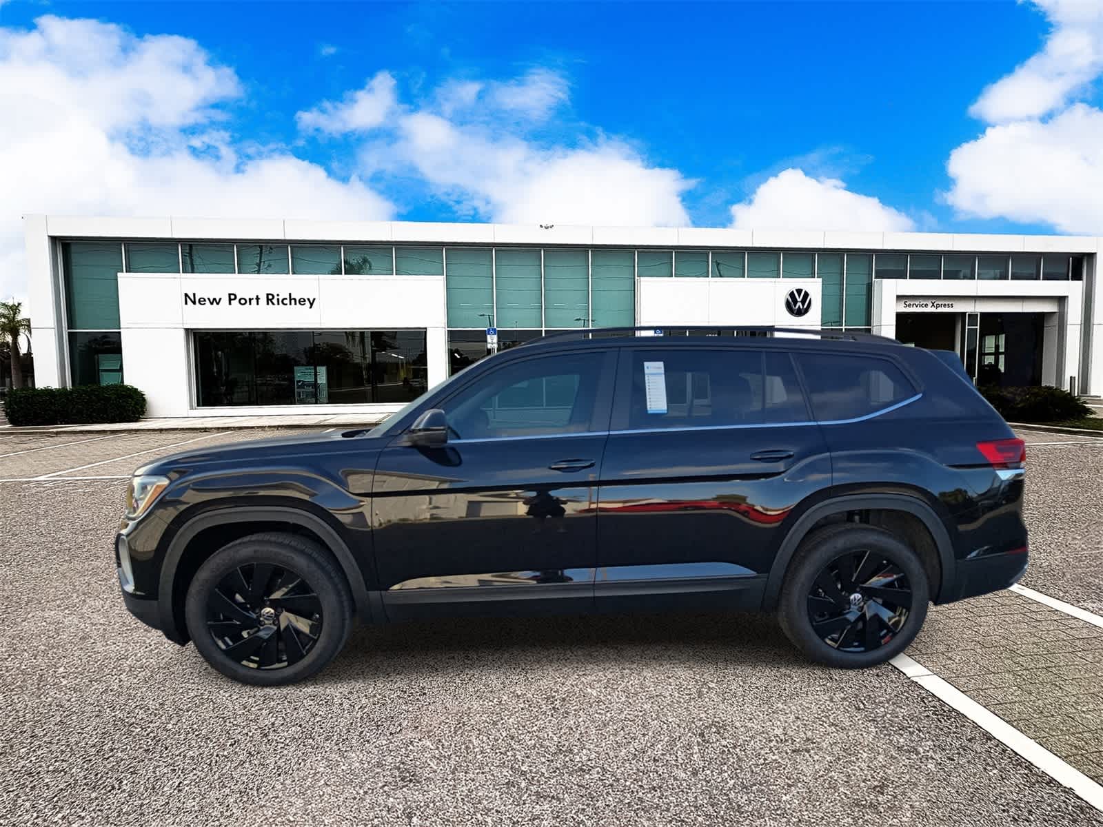 2026 Volkswagen Atlas 2.0T SE w/ Technology