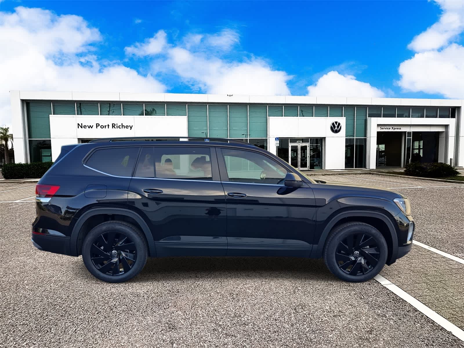 2026 Volkswagen Atlas 2.0T SE w/ Technology