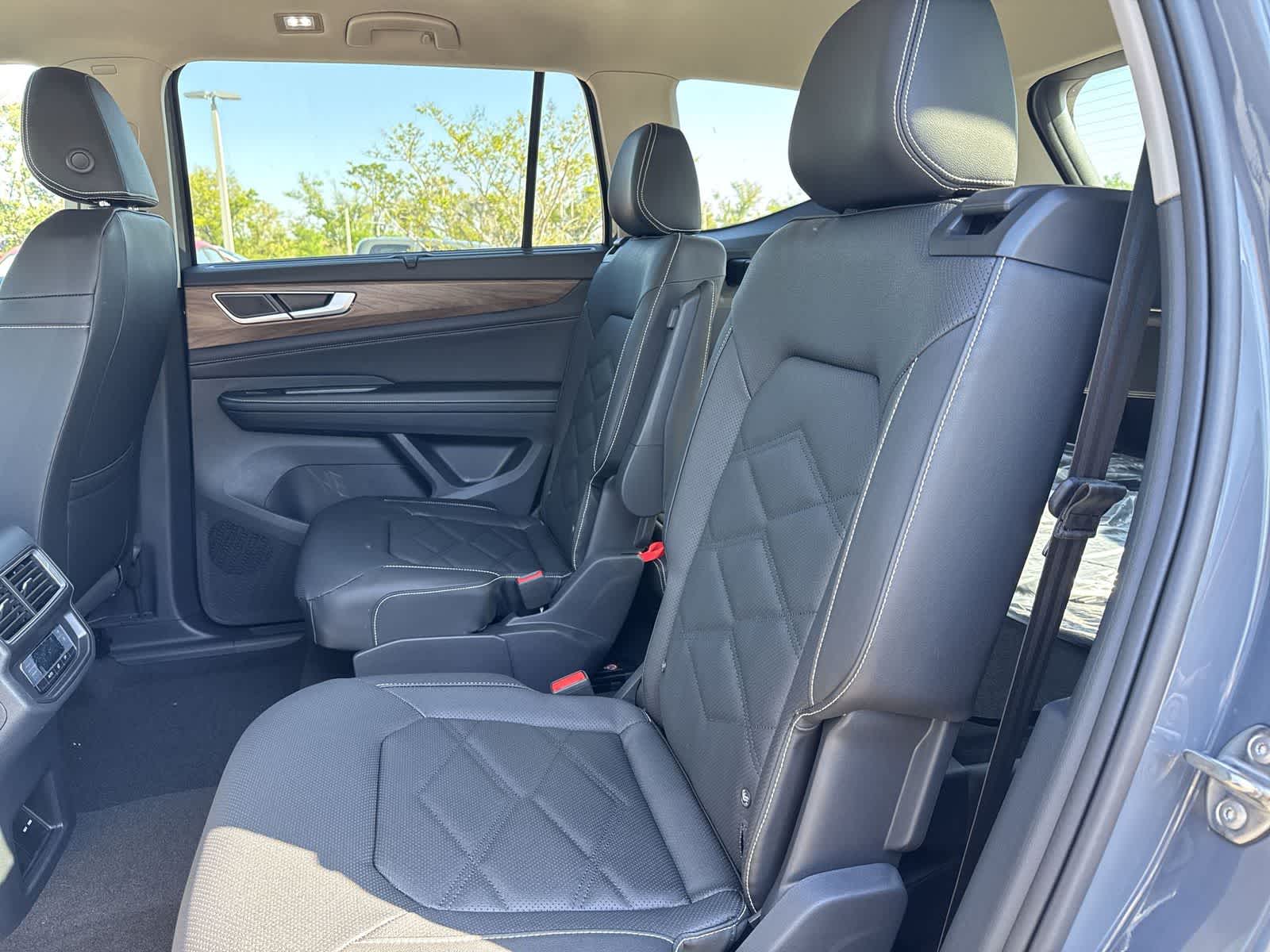 2026 Volkswagen Atlas 2.0T SE W/TECHNOLOGY