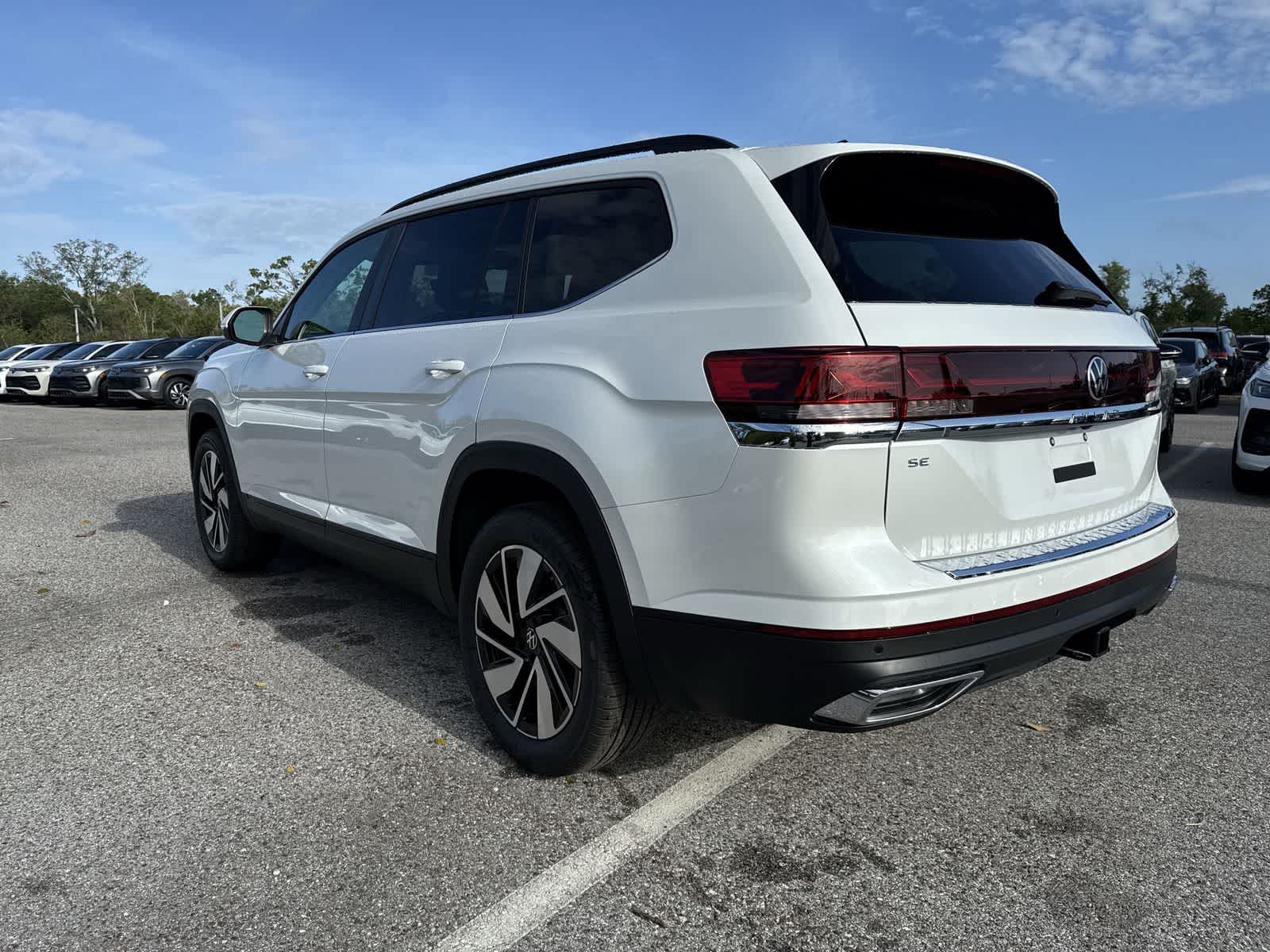 2026 Volkswagen Atlas 2.0T SE W/TECHNOLOGY