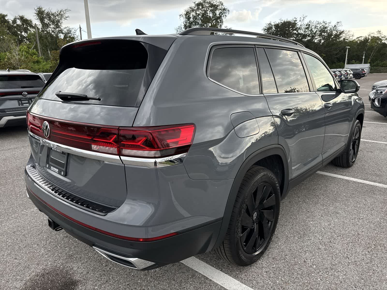 2026 Volkswagen Atlas 2.0T SE W/TECHNOLOGY