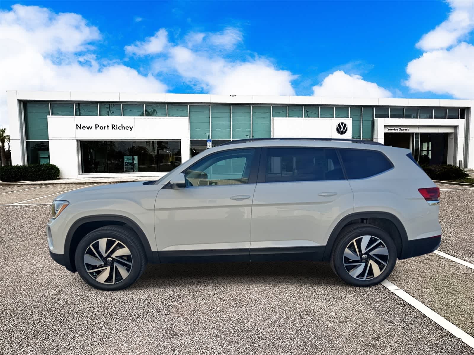 2026 Volkswagen Atlas 2.0T SE W/TECHNOLOGY