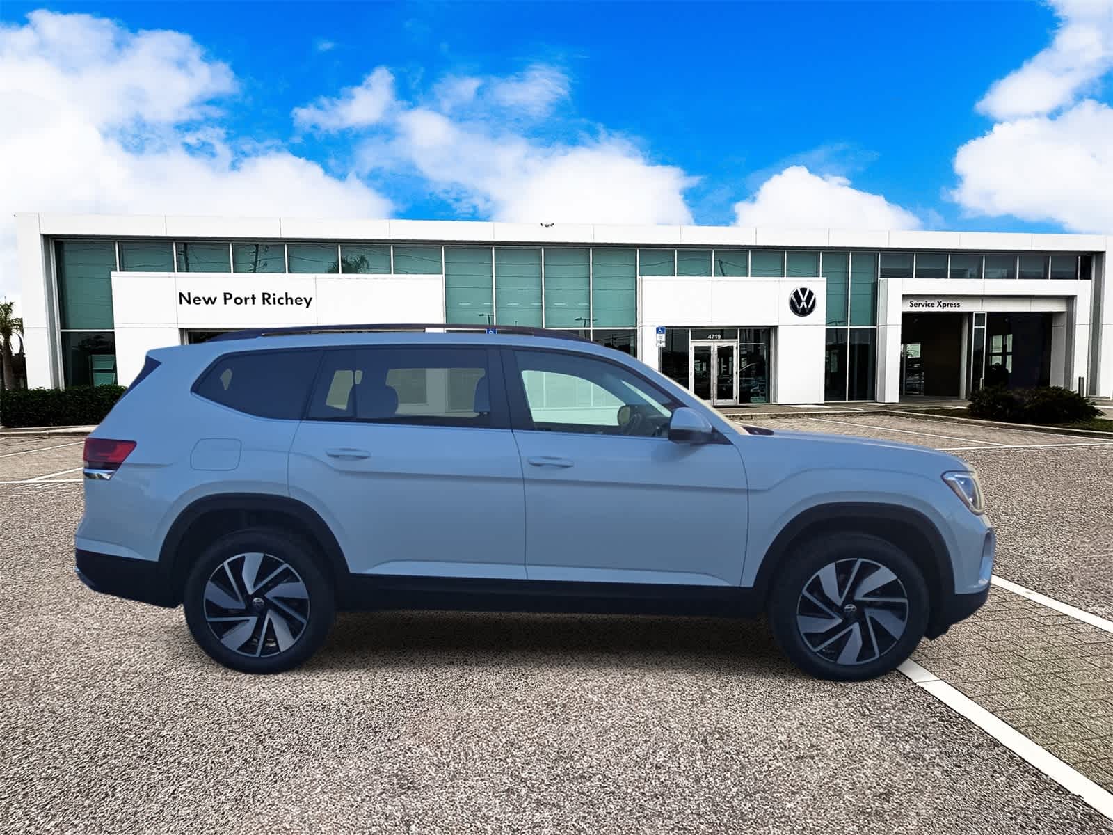 2026 Volkswagen Atlas 2.0T SE W/TECHNOLOGY