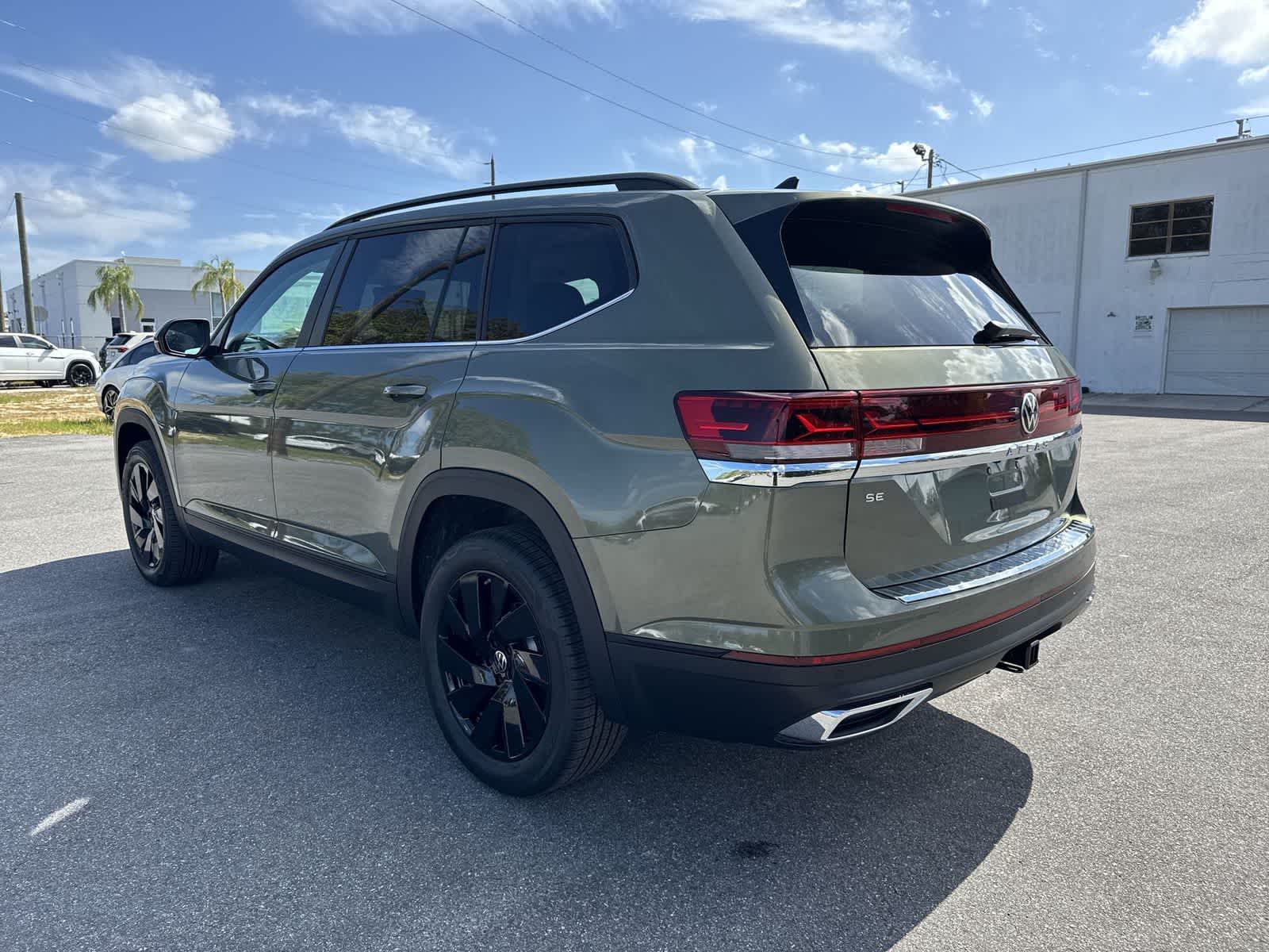 2026 Volkswagen Atlas 2.0T SE W/TECHNOLOGY