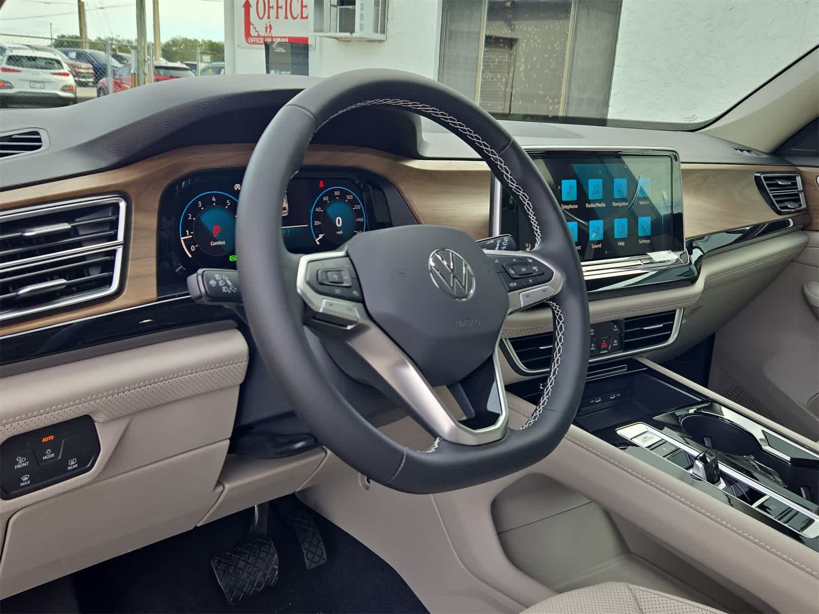 2026 Volkswagen Atlas 2.0T SE W/TECHNOLOGY