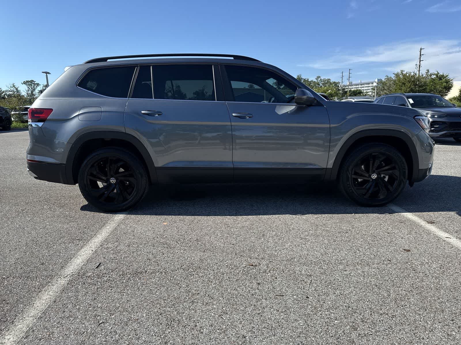 2023 Volkswagen Atlas 2.0T SE w/Technology