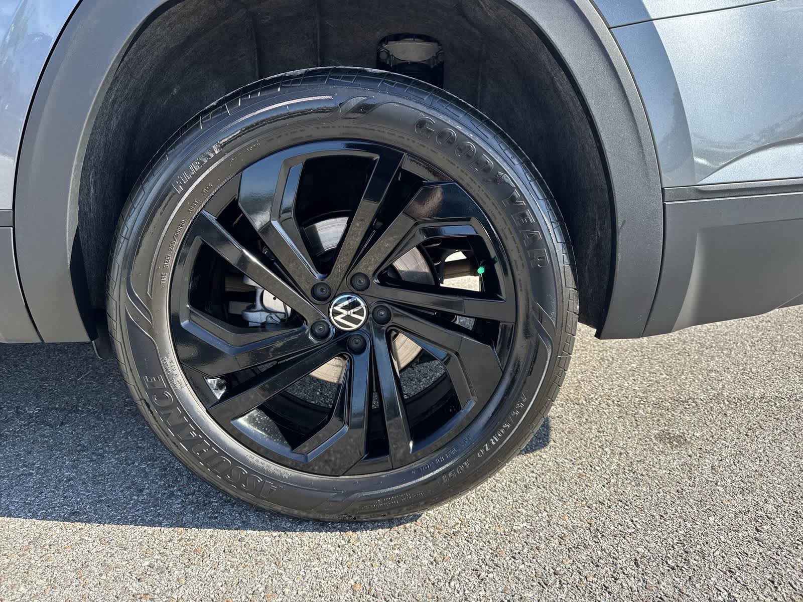 2023 Volkswagen Atlas 2.0T SE w/Technology