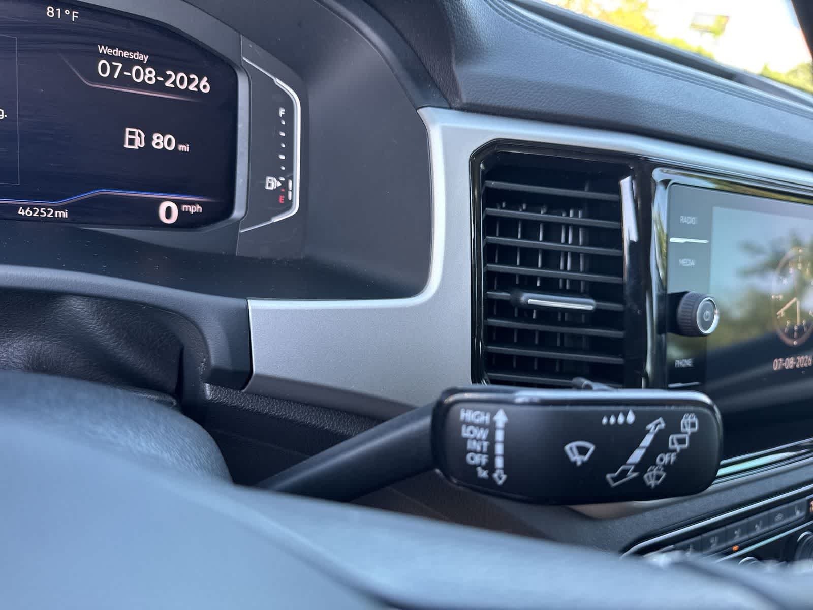 2023 Volkswagen Atlas 2.0T SE w/Technology