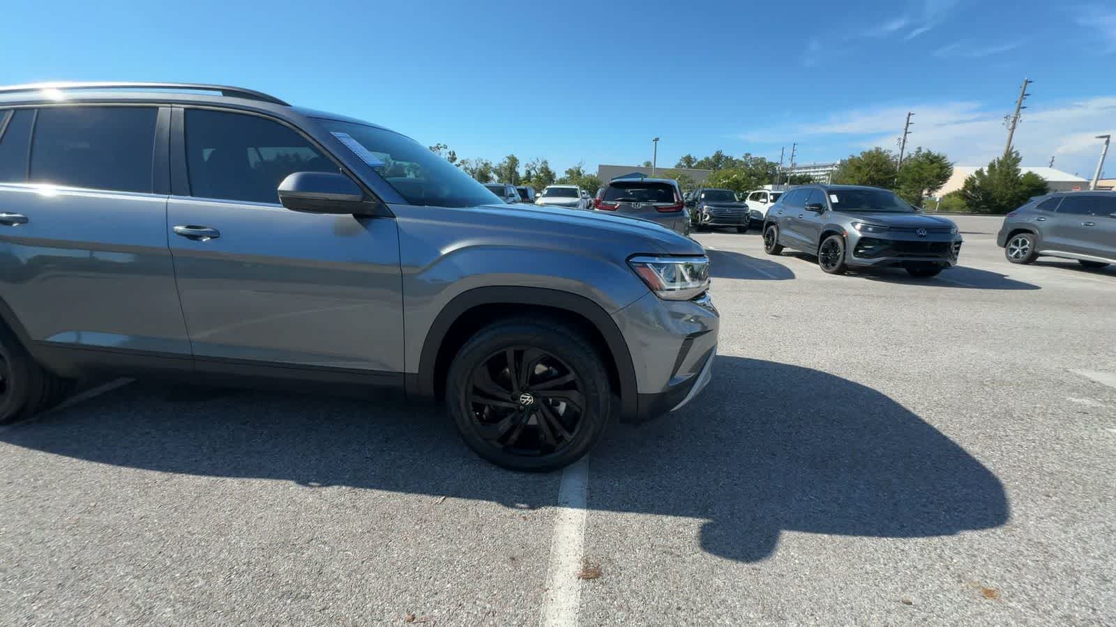 2023 Volkswagen Atlas 2.0T SE w/Technology