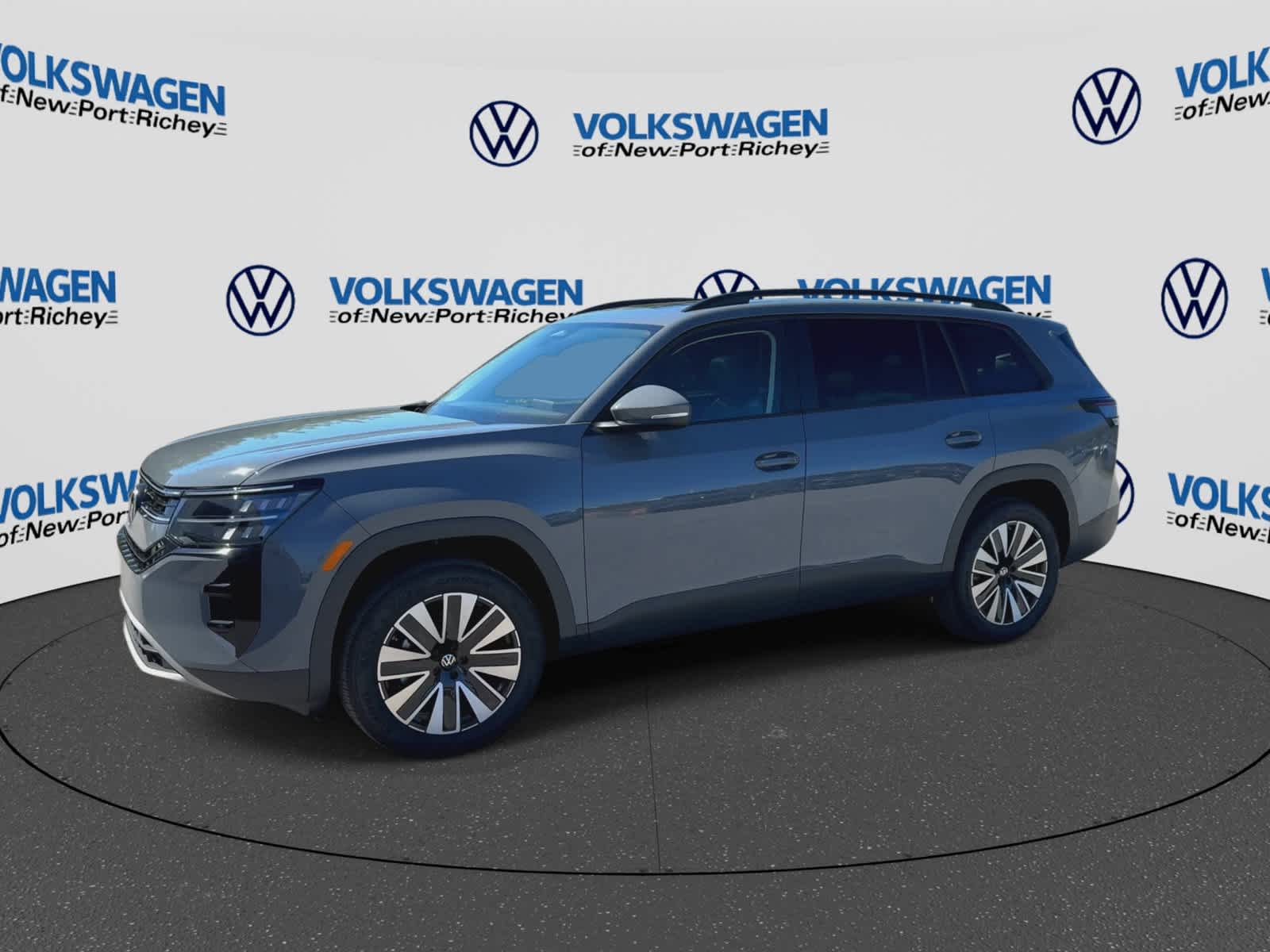 2027 Volkswagen Atlas 2.0T SE w/ Technology