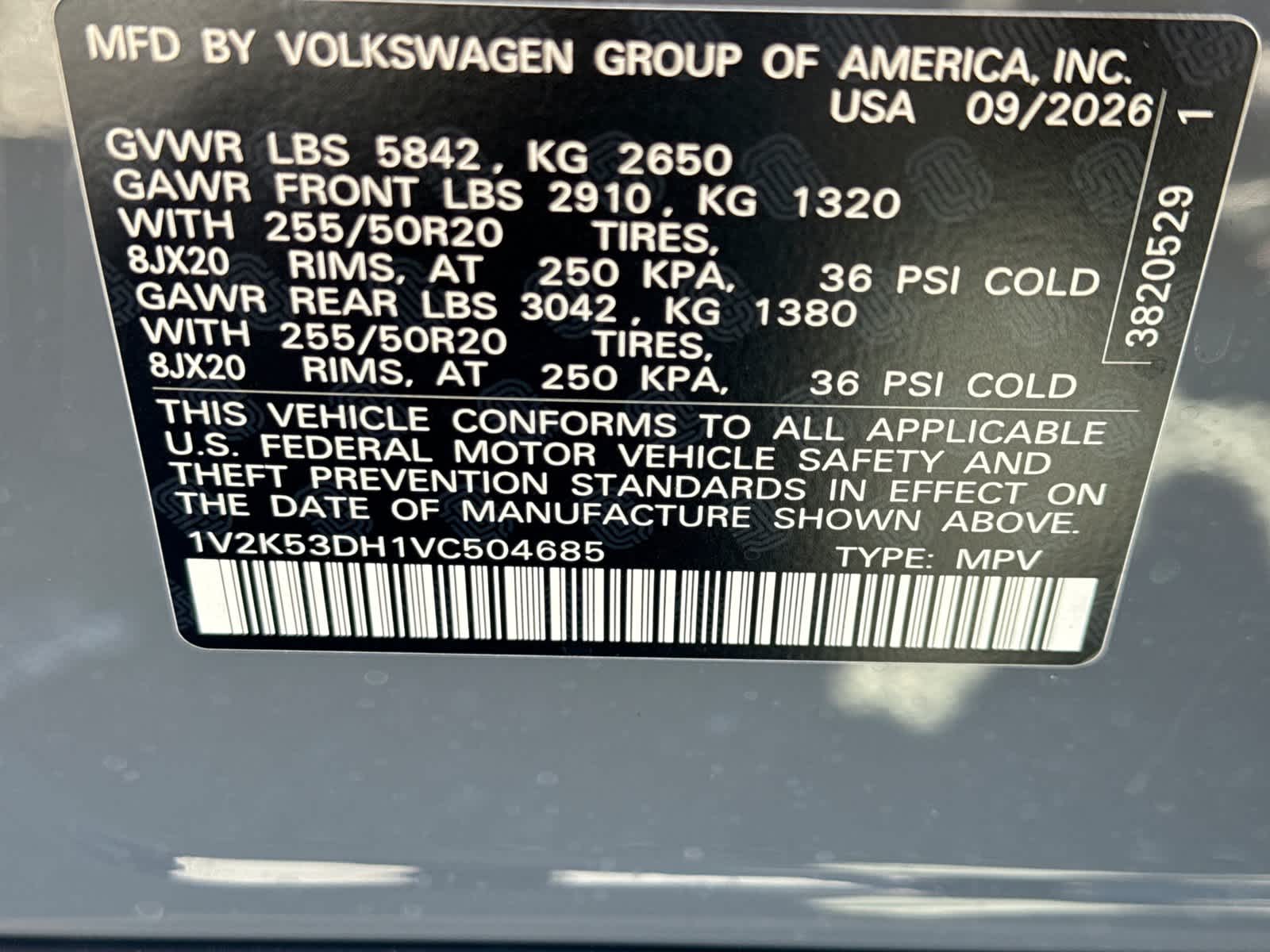 2027 Volkswagen Atlas 2.0T SE w/ Technology