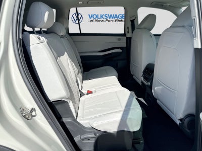 2027 Volkswagen Atlas 2.0T SE w/ Technology