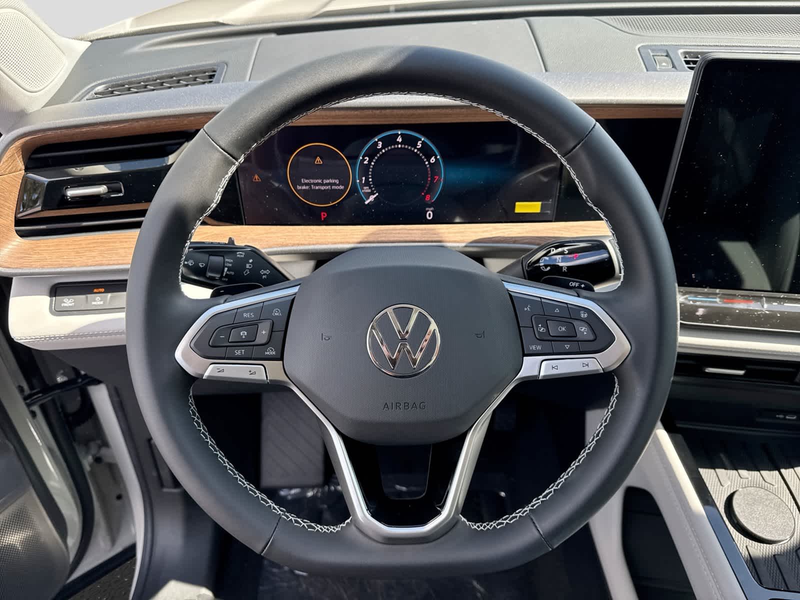 2027 Volkswagen Atlas 2.0T SE w/ Technology
