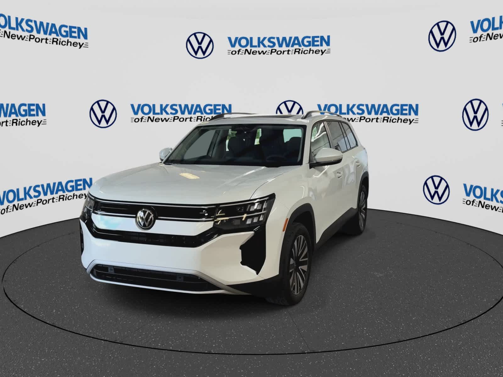 2027 Volkswagen Atlas 2.0T SE w/ Technology