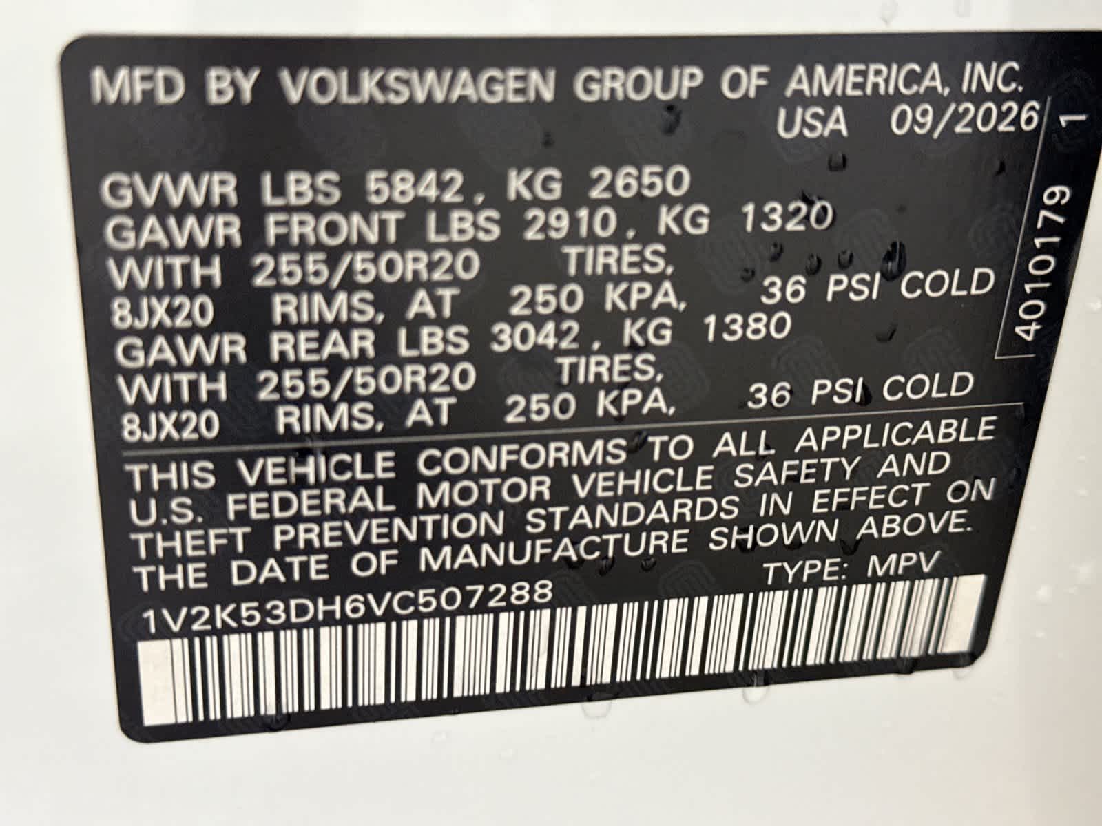 2027 Volkswagen Atlas 2.0T SE w/ Technology