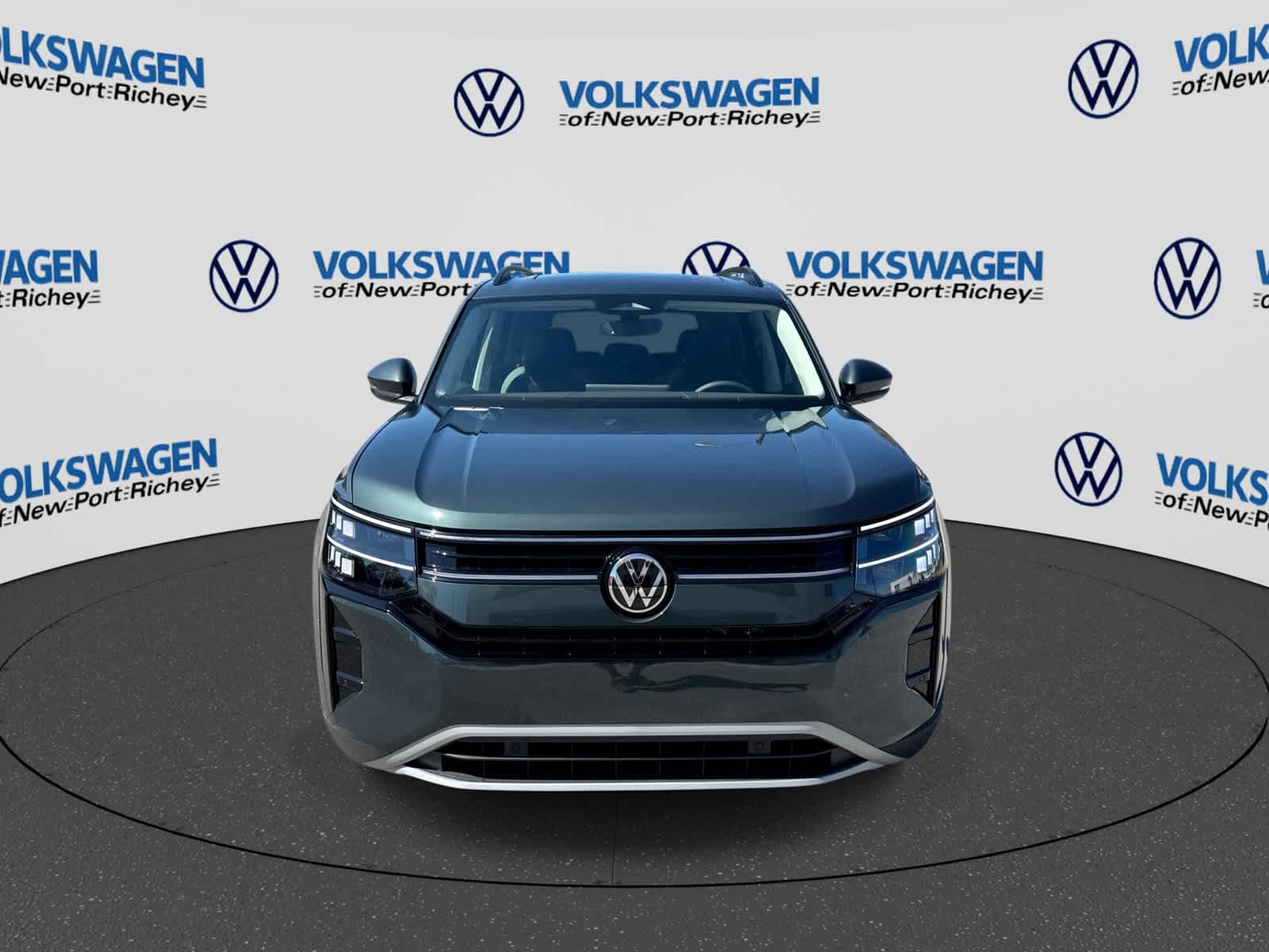 2027 Volkswagen Atlas 2.0T SE w/ Technology