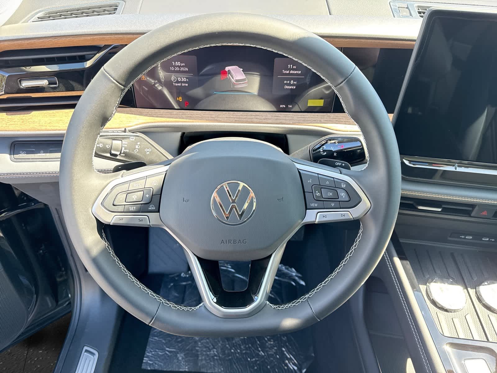 2027 Volkswagen Atlas 2.0T SE w/ Technology