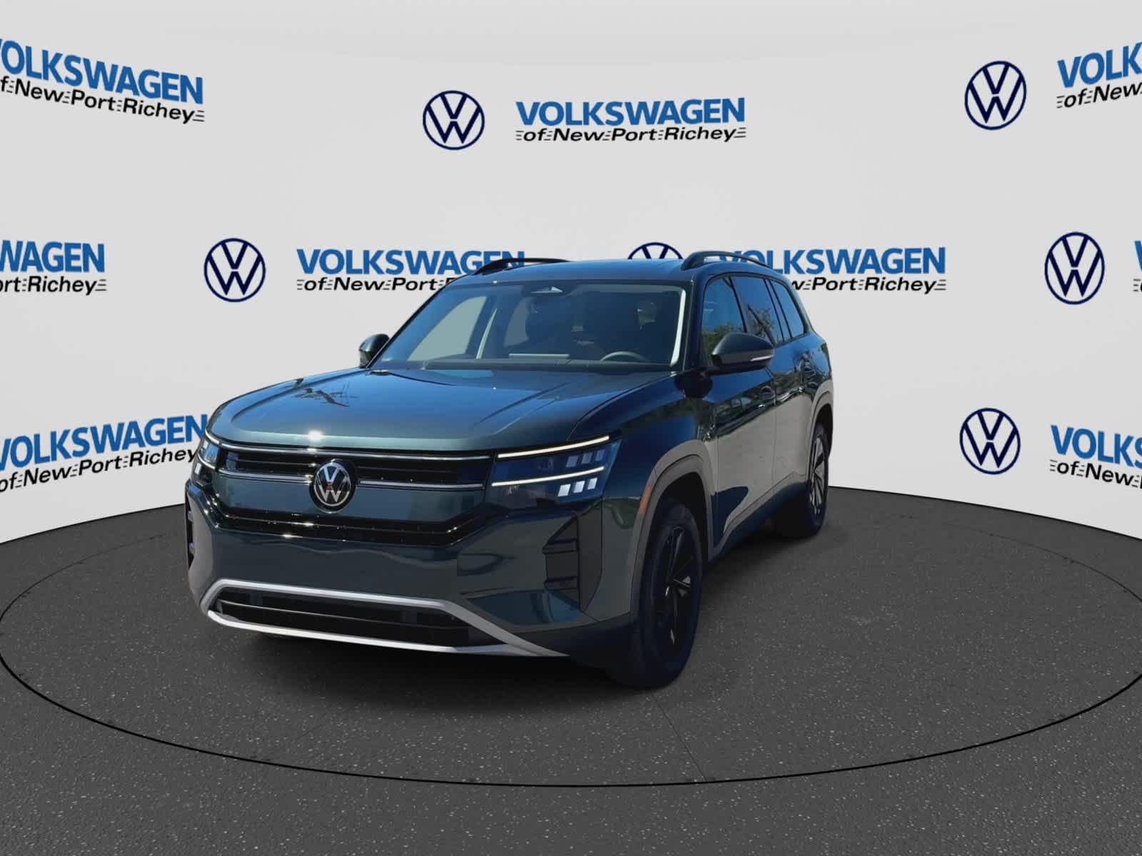 2027 Volkswagen Atlas 2.0T SE w/ Technology