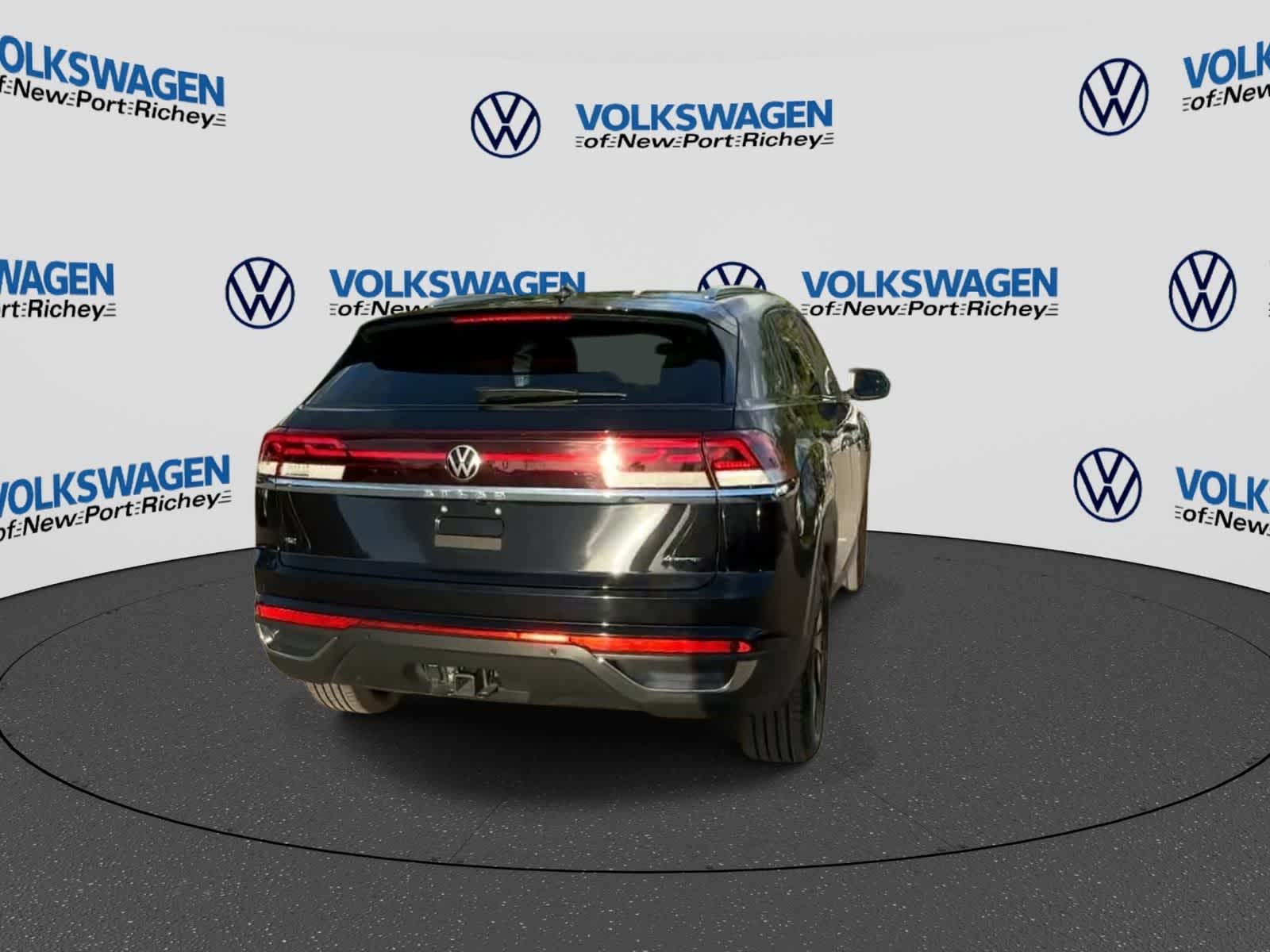 2025 Volkswagen Atlas Cross Sport 2.0T SE w/Technology