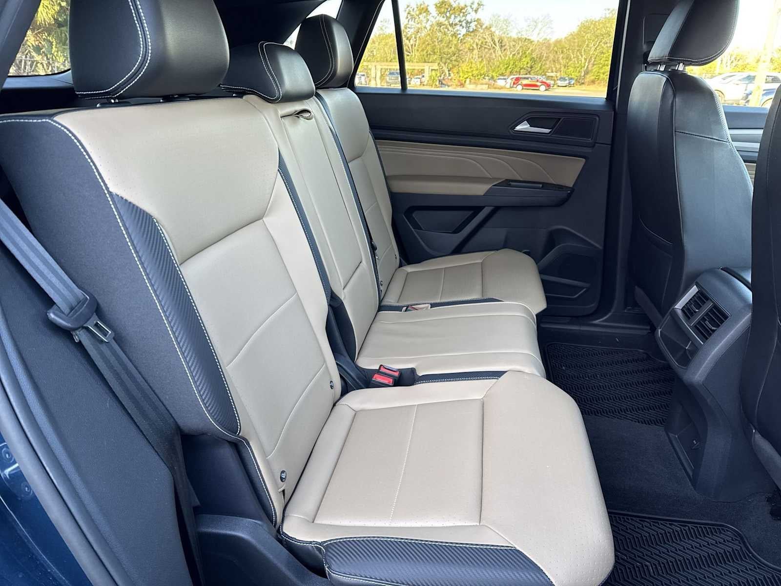 2022 Volkswagen Atlas Cross Sport 2.0T SE