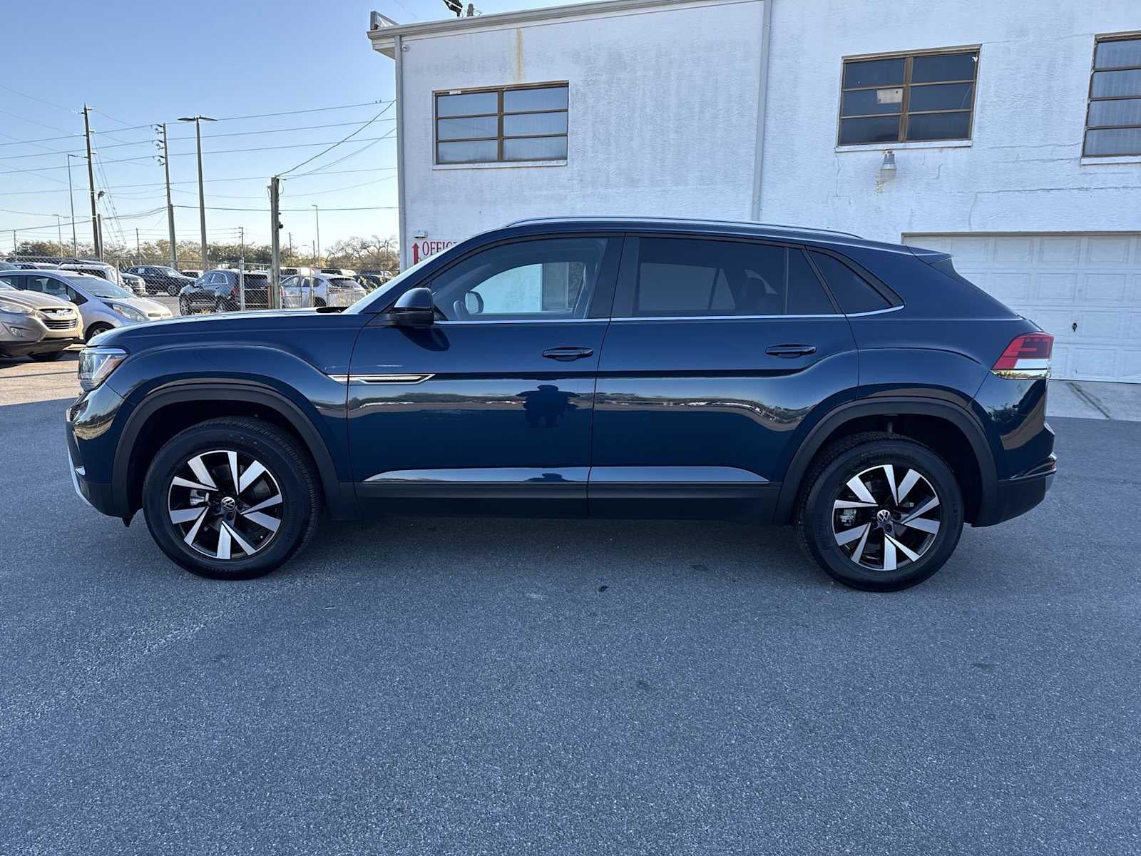2022 Volkswagen Atlas Cross Sport 2.0T SE