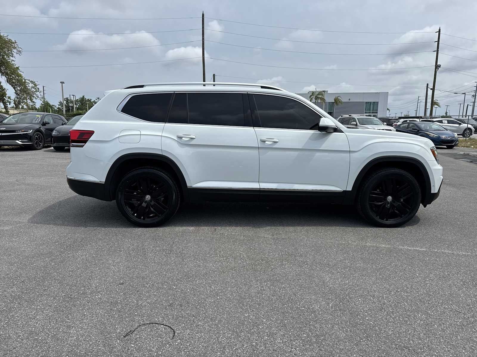 2019 Volkswagen Atlas 3.6L V6 SEL Premium