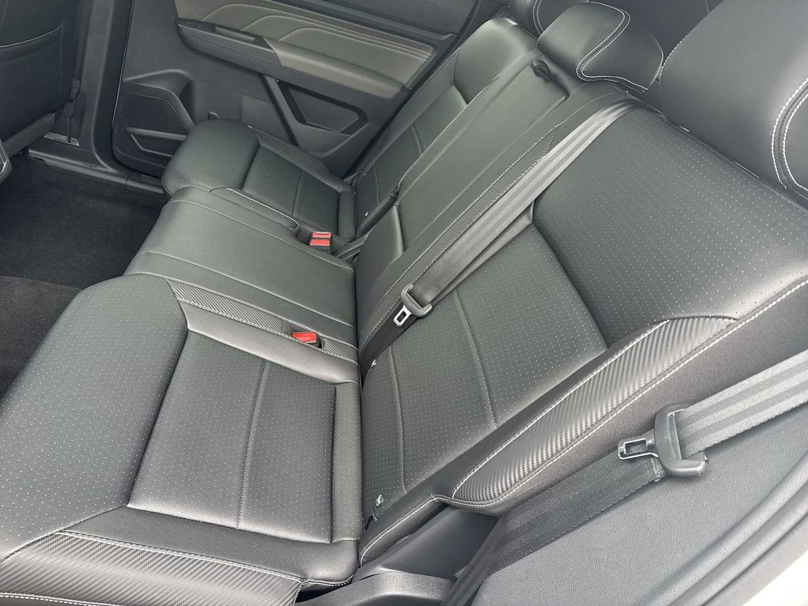 2023 Volkswagen Atlas Cross Sport 3.6L V6 SEL R-Line Black