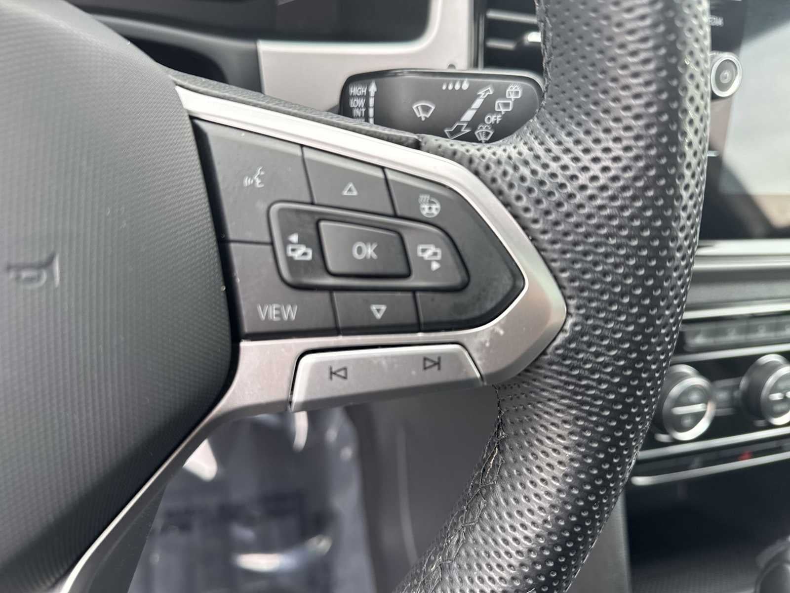 2023 Volkswagen Atlas Cross Sport 3.6L V6 SEL R-Line Black