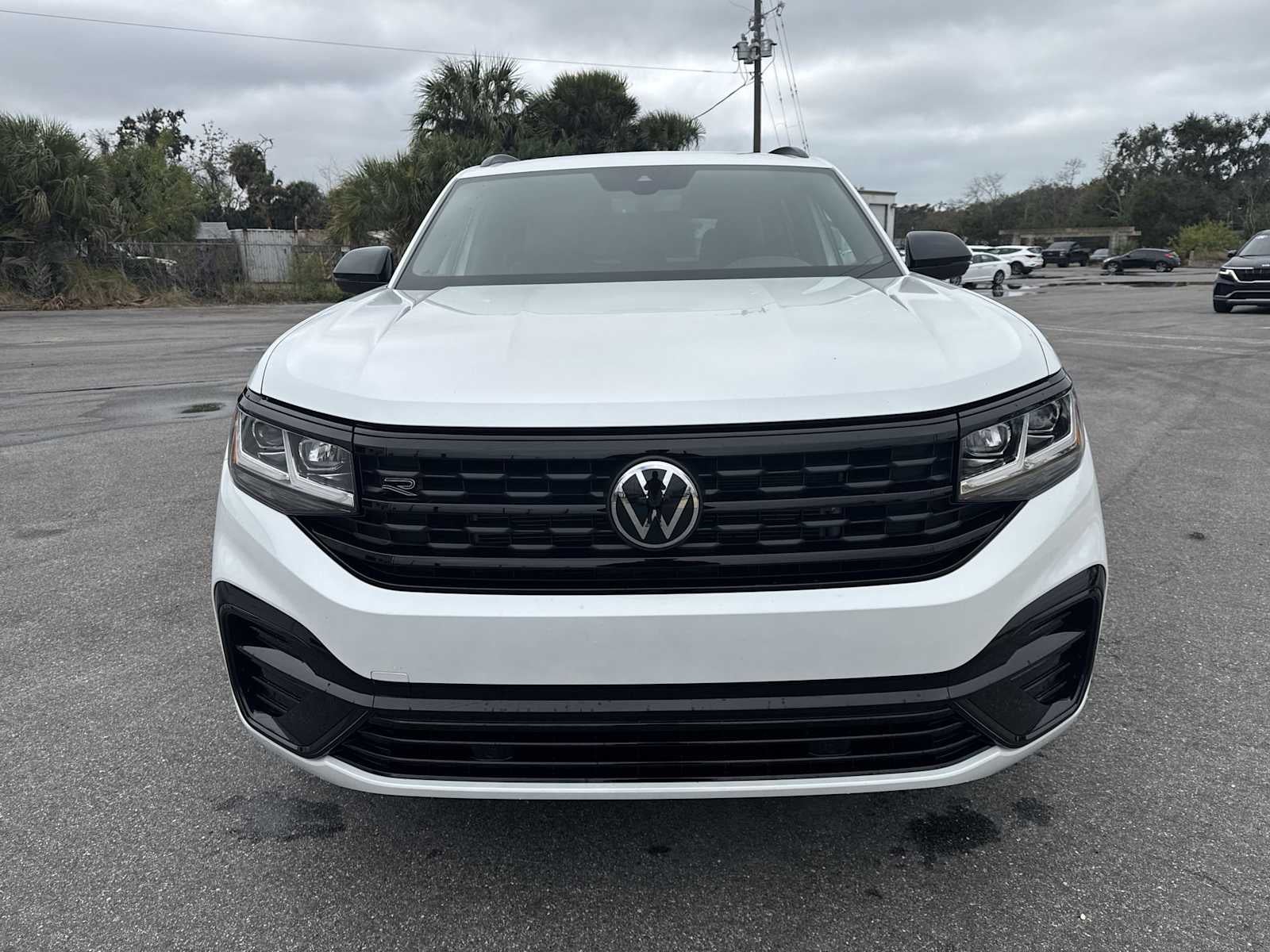 2023 Volkswagen Atlas Cross Sport 3.6L V6 SEL R-Line Black