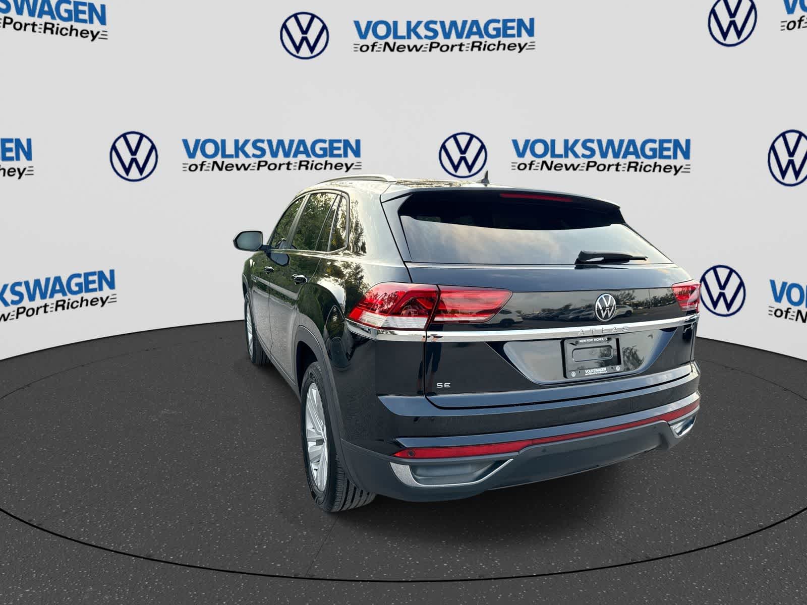 2023 Volkswagen Atlas Cross Sport 2.0T SE w/Technology