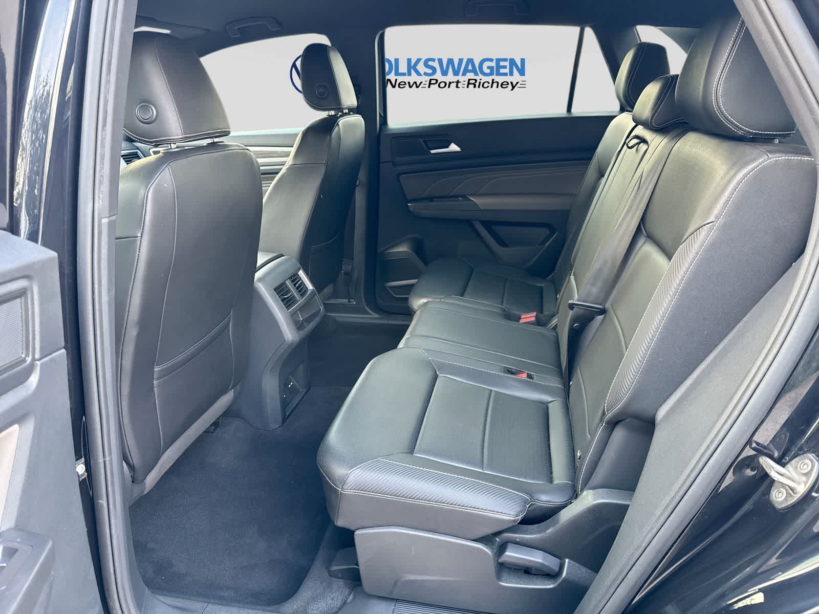 2023 Volkswagen Atlas Cross Sport 2.0T SE w/Technology
