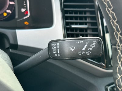 2023 Volkswagen Atlas Cross Sport 2.0T SE w/Technology