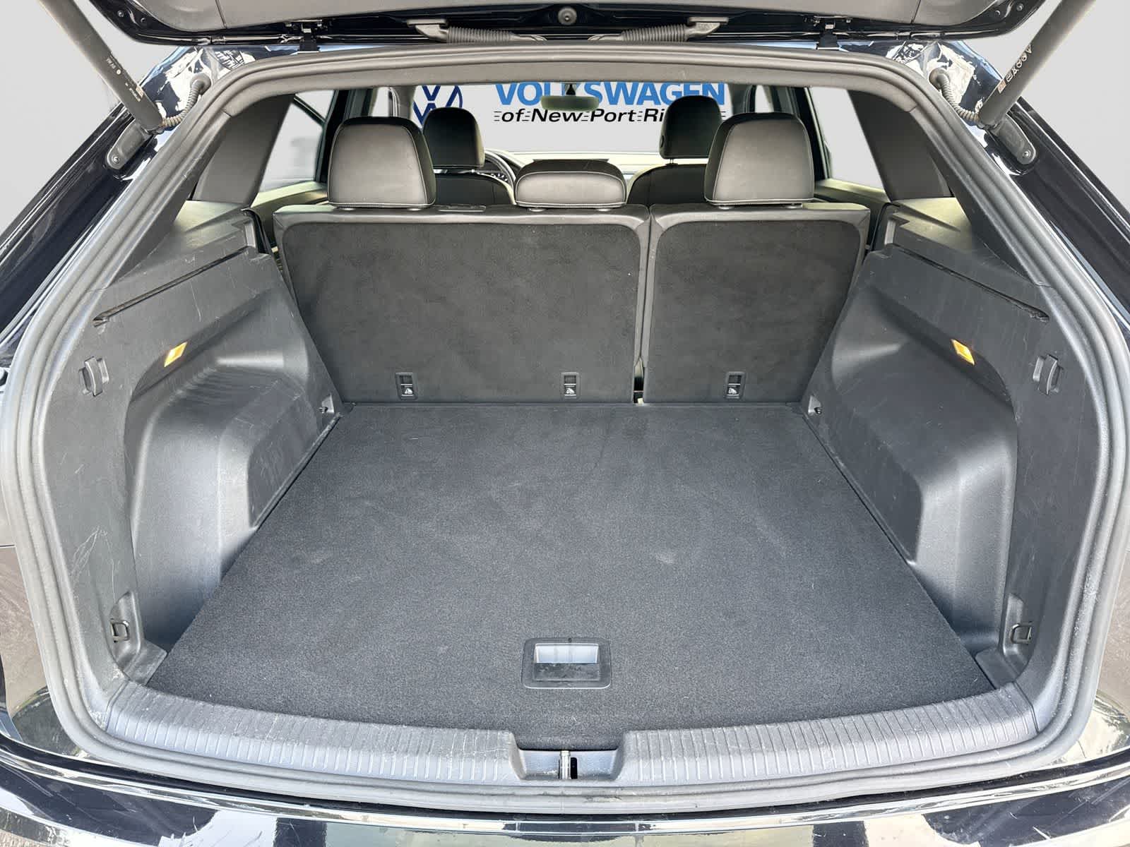 2023 Volkswagen Atlas Cross Sport 2.0T SE w/Technology