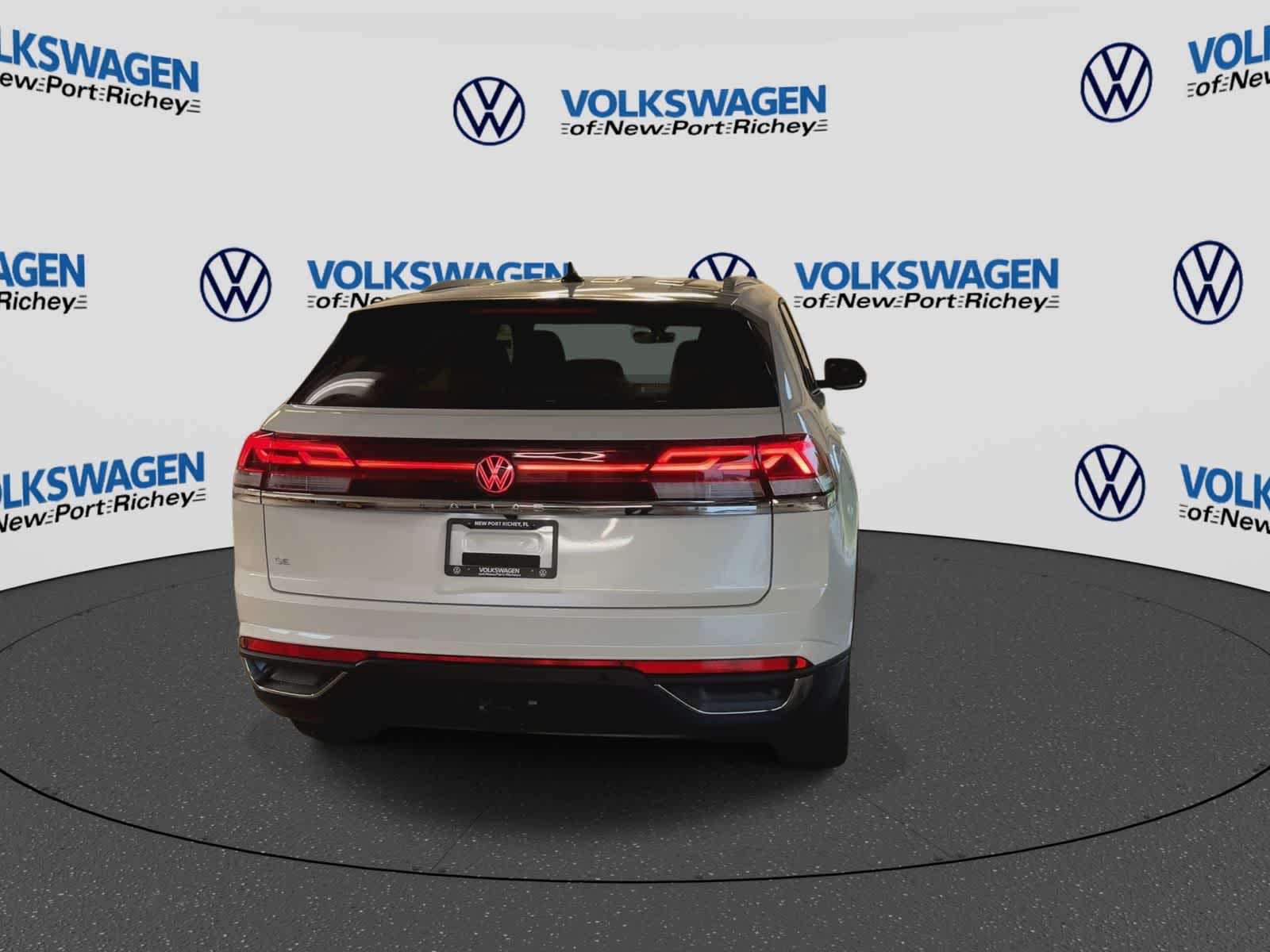 2026 Volkswagen Atlas Cross Sport 2.0T SE W/TECHNOLOGY