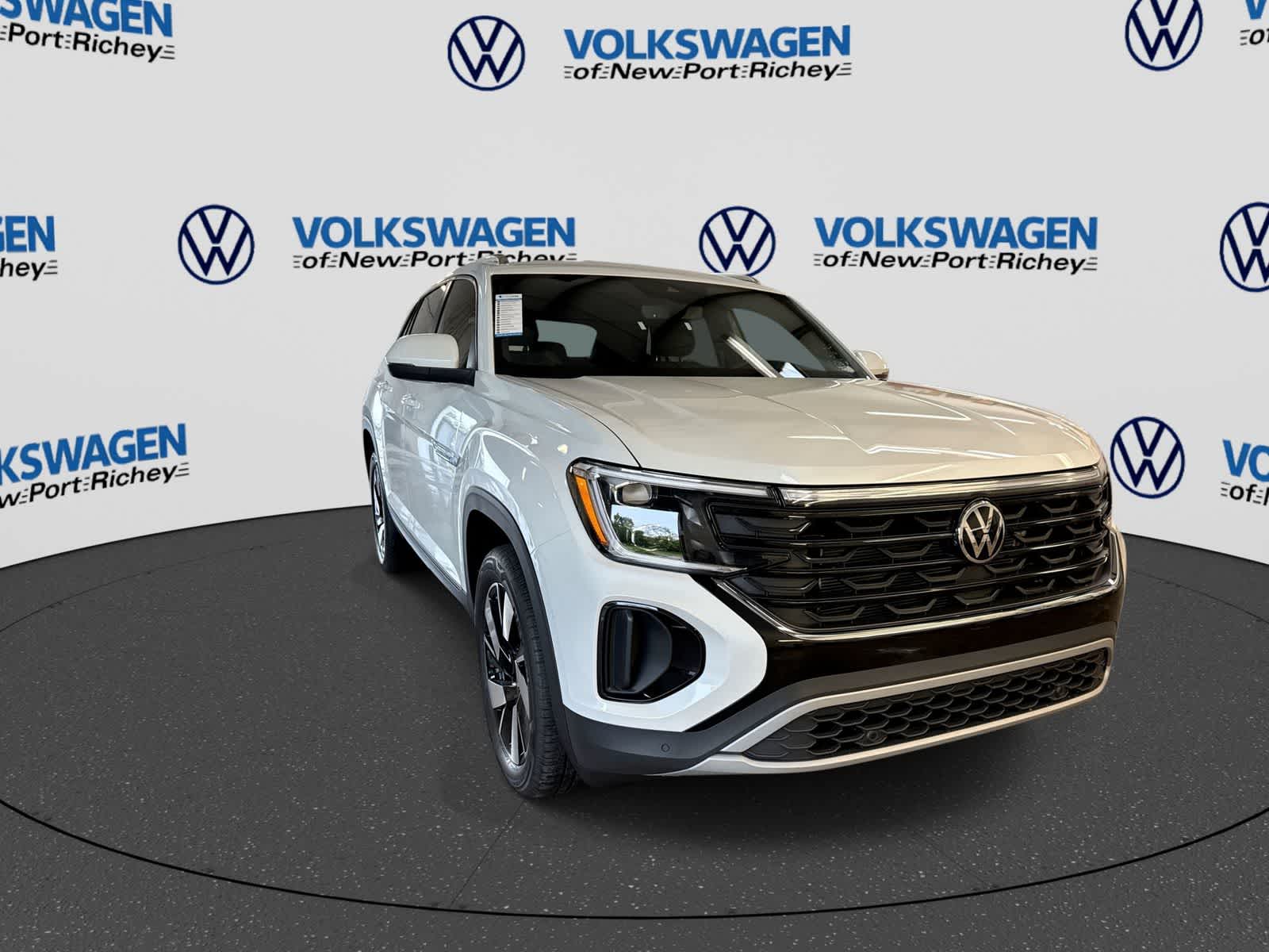 2026 Volkswagen Atlas Cross Sport 2.0T SE W/TECHNOLOGY