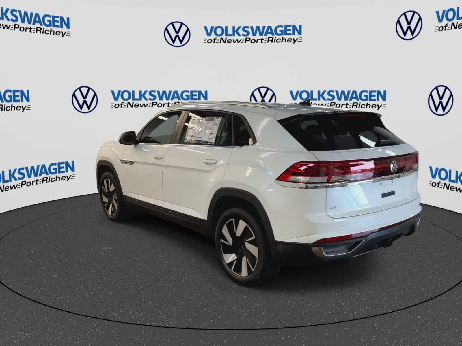 2026 Volkswagen Atlas Cross Sport 2.0T SE W/TECHNOLOGY
