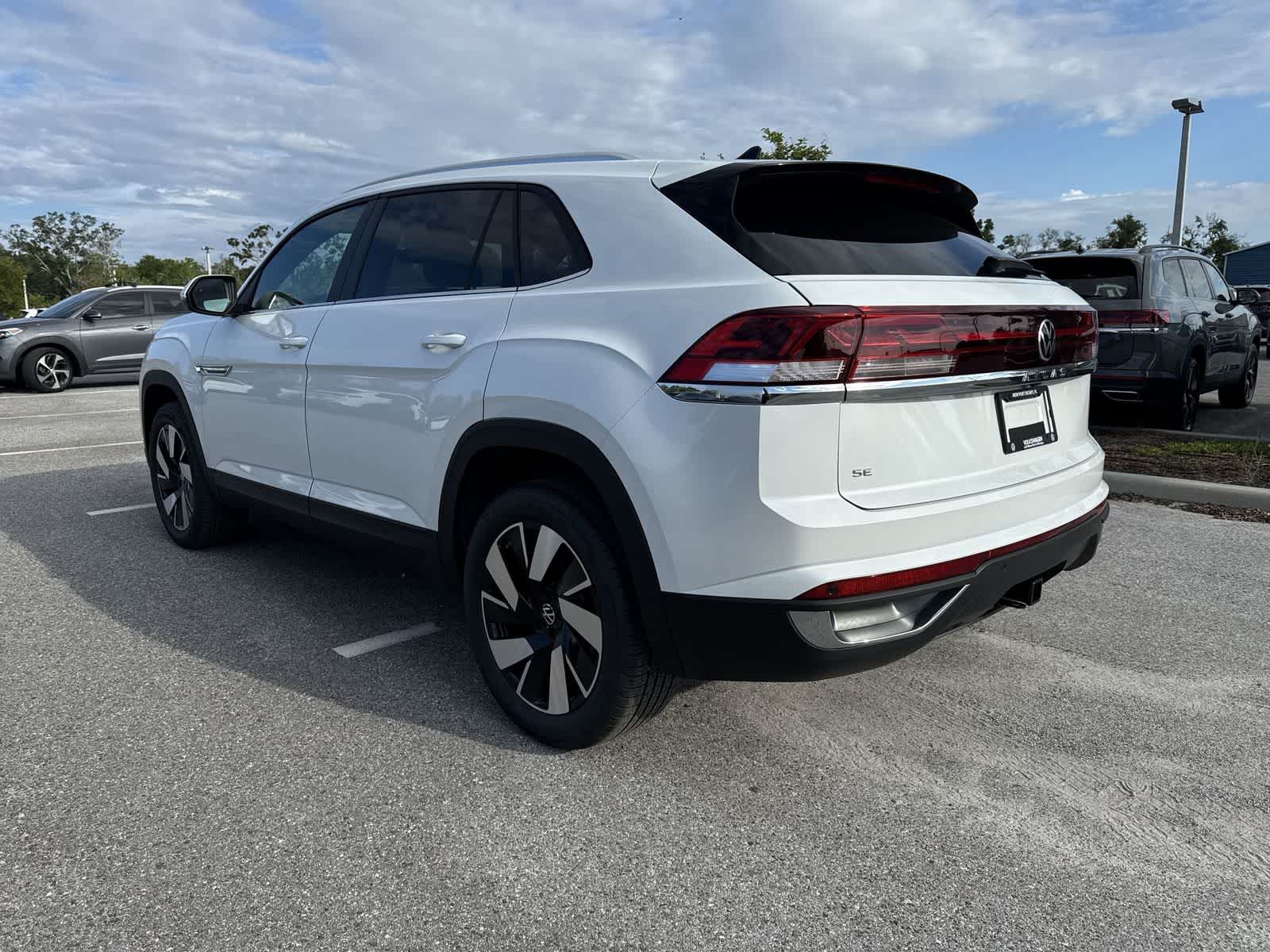 2026 Volkswagen Atlas Cross Sport 2.0T SE W/TECHNOLOGY
