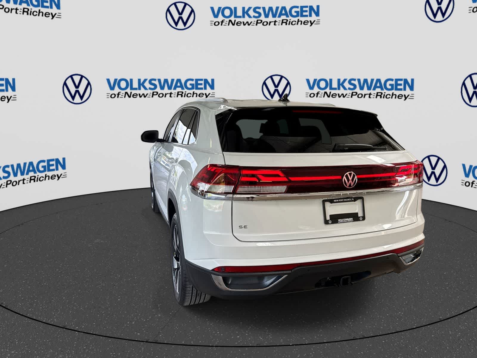 2026 Volkswagen Atlas Cross Sport 2.0T SE W/TECHNOLOGY