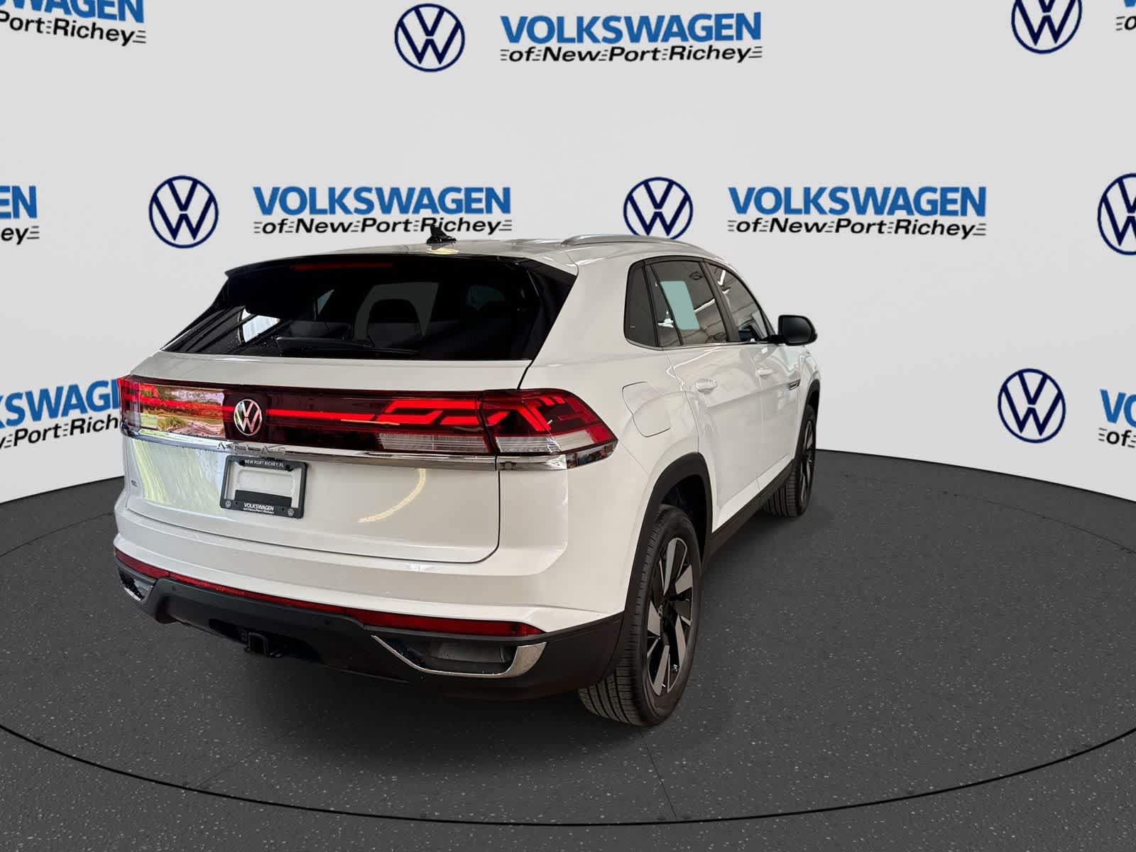 2026 Volkswagen Atlas Cross Sport 2.0T SE W/TECHNOLOGY